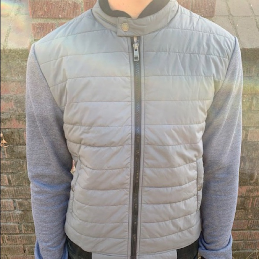 Seduka Men’s lightweight puffed jacket.